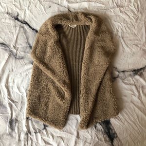 BB DAKOTA FLUFFY VEST